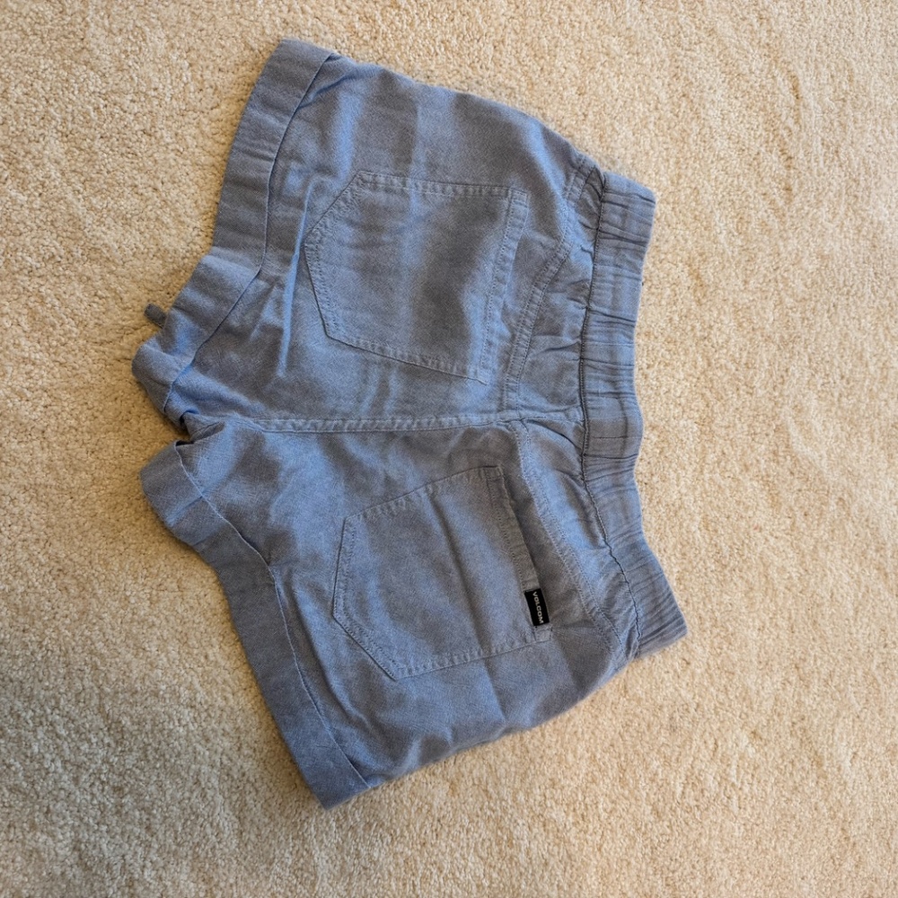 Volcom Shorts - Picture 2 of 3